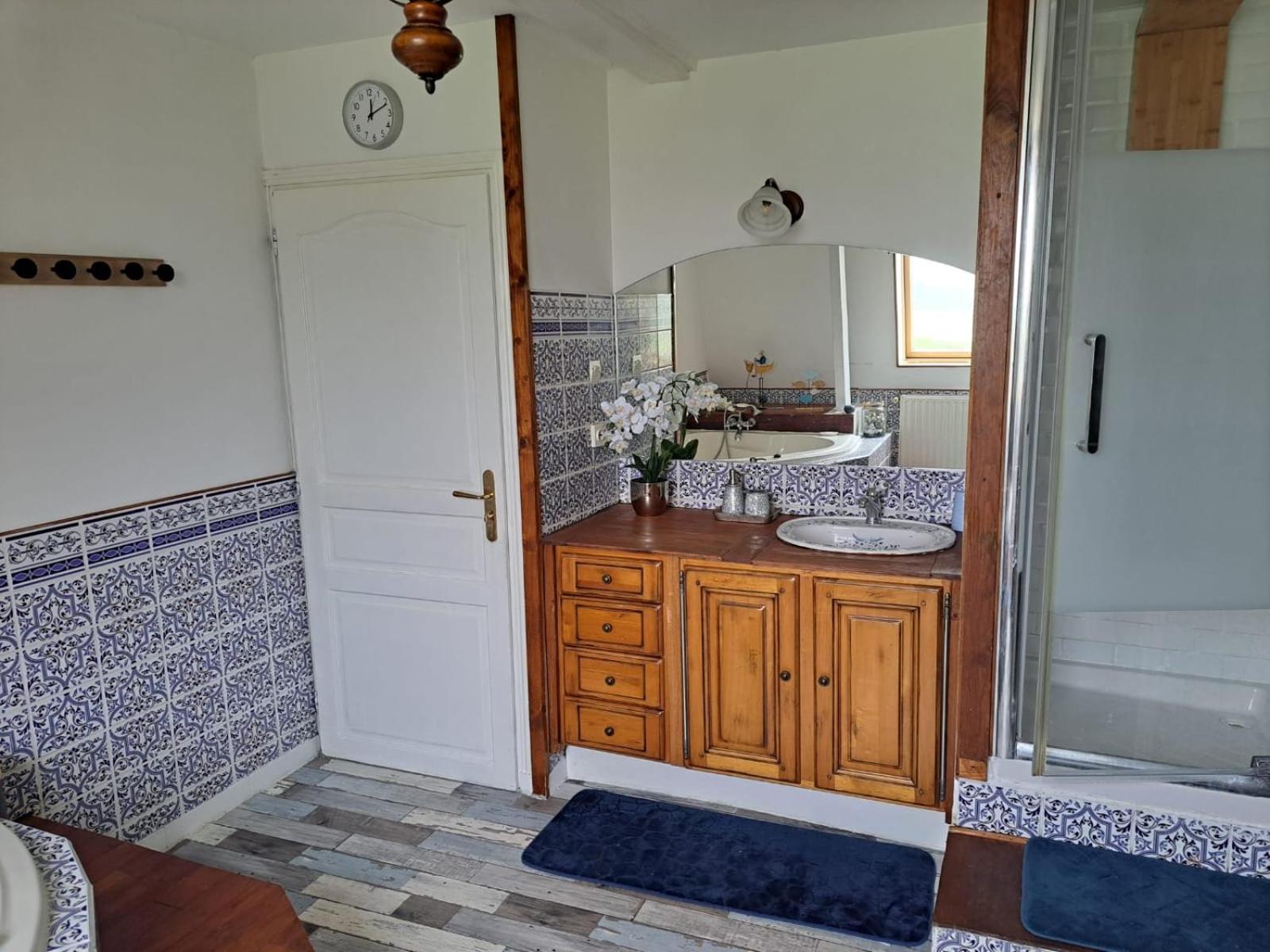 La Maraitiere Villa Guînes Eksteriør billede